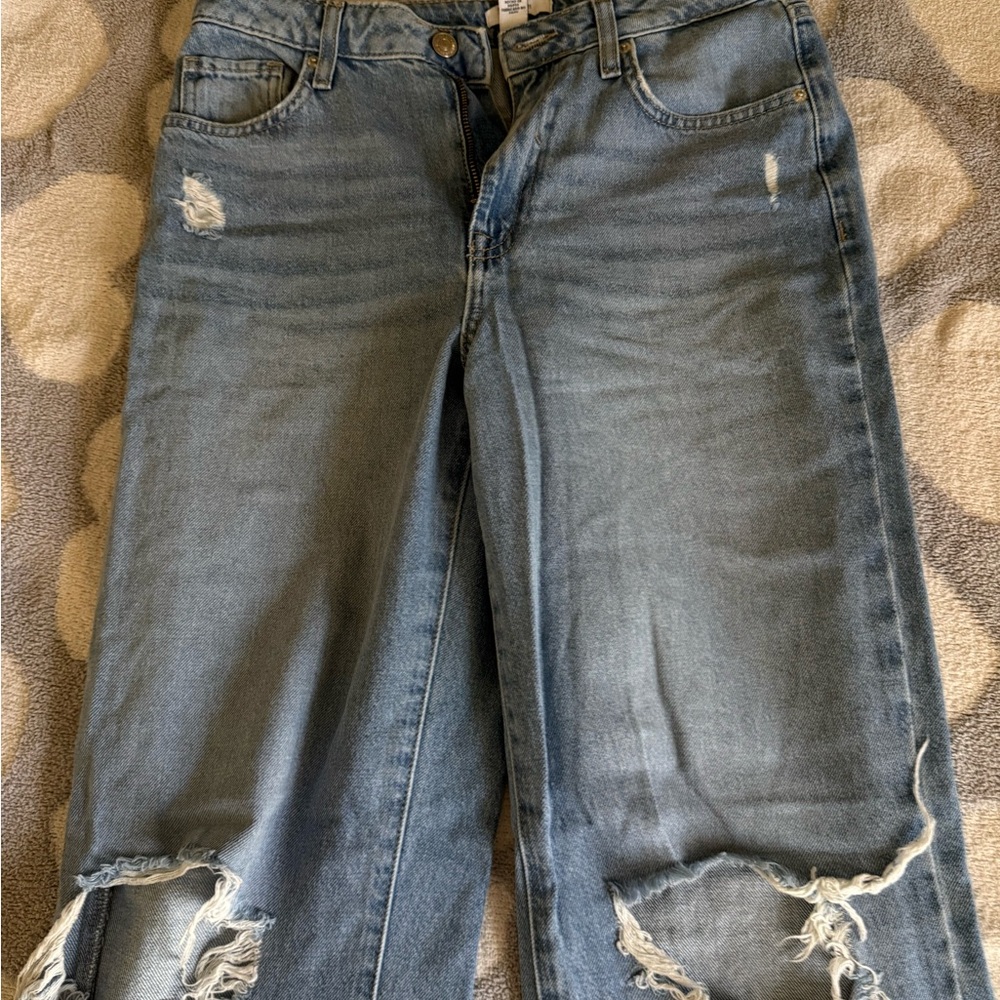 Forever 21 90s Style Distressed Blue Jeans